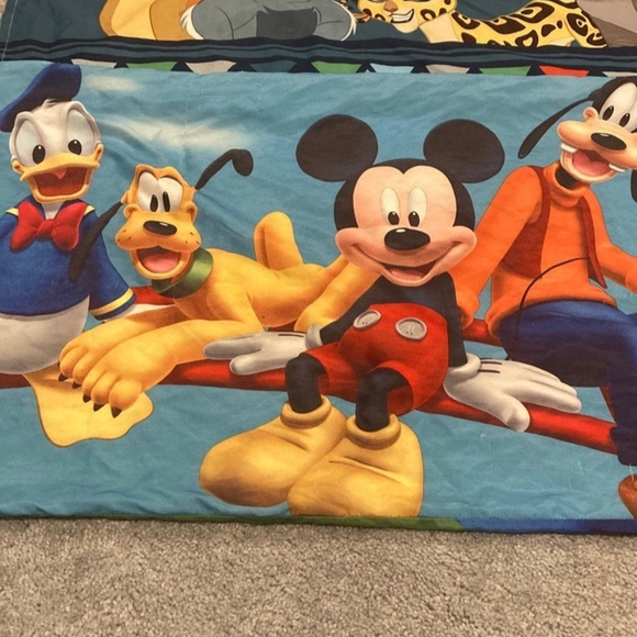SOLD! Kids Disney Pillowcases (2) - Picture 2 of 8